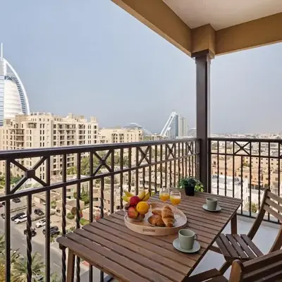 Bella Elite Homes Skyline High-Floor 2BR Burj View Walk to Beach