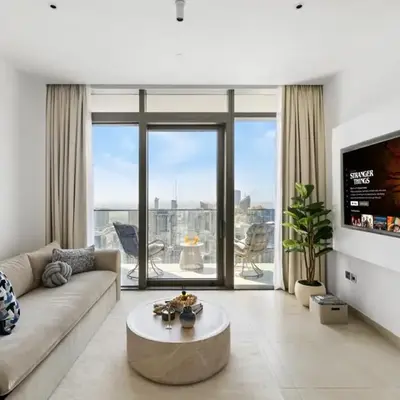 Deluxe Marina Gate Suite with Sea and Ain Dubai View