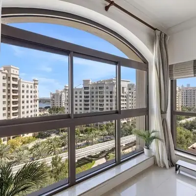 Renovated 2 Br in Golden Mile 5 Near Nakheel Mall