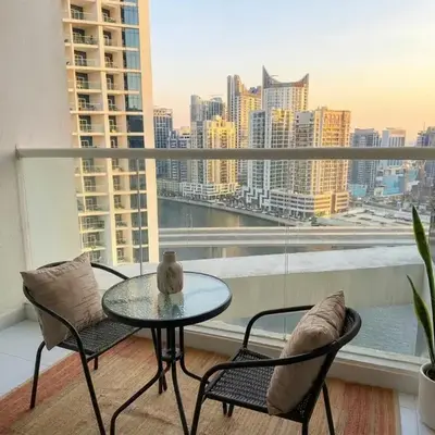 Studio with Pool & Canal Views - Near Dubai Mall - Downtown