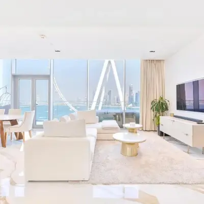 Lavish & Equipped oceanfront 2 BR facing Ain Dubai