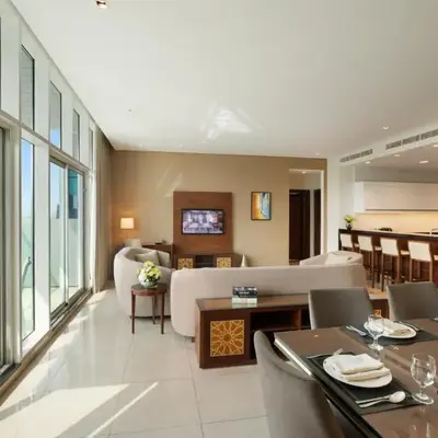 Royal Continental Suites Business Bay - Deluxe Apartments