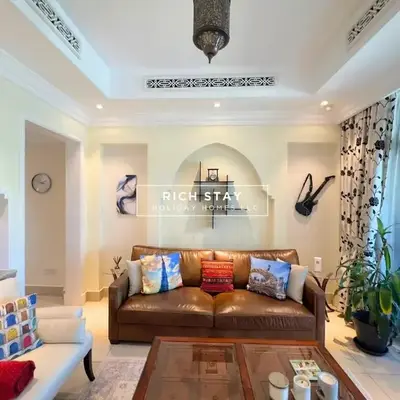 Spectacular 2BR in Souk Al Bahar