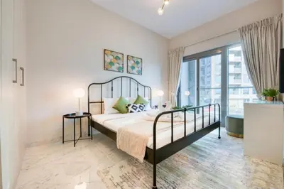 Gallery image of Elite LUX Holiday Homes - Stylish 1 BR Pool & World Class Gym in Dubai South in Dubai Marina