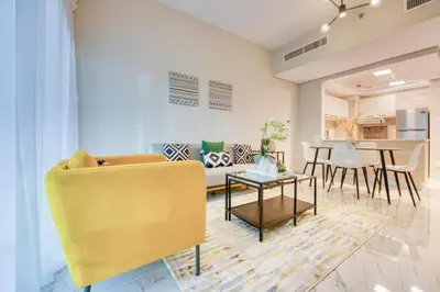Gallery image of Elite LUX Holiday Homes - Stylish 1 BR Pool & World Class Gym in Dubai South in Dubai Marina