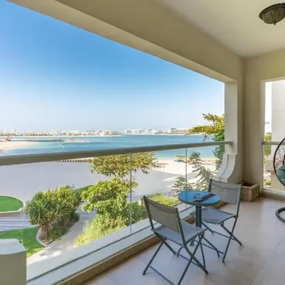 Welcoming 1 Bedroom Palm Jumeirah with sea View