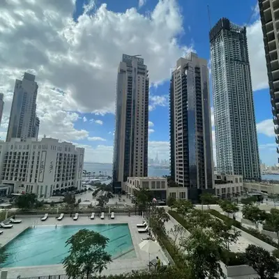 3BR Haven with Burj Views by MagnoliasVHR