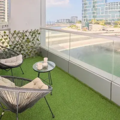Wonderful two bed room with full marina view