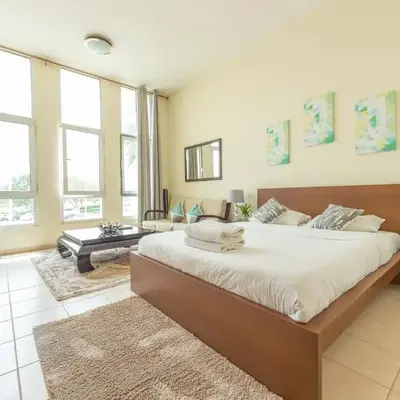 Luxury Escapes - Budget Studio Apt near Metro Stn - MOG184 DG