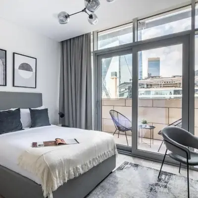 Silkhaus stunning studio in central DIFC with balcony