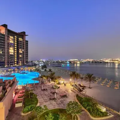 bnbme - Beachfront 1BR Palm Jumeirah Apt w Balcony Sea Views Pool & Beach Access