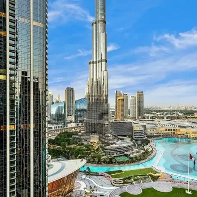 Luxury 3BR with Burj Khalifa Views
