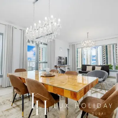 LUX - The Downtown Blvd Suite