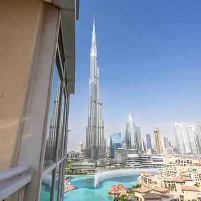 Splendid 3BR Apartments - Burj Khalifa & Fountain Views - 5 Minutes Walk from Dubai Mall