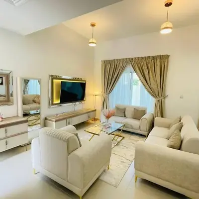 Elite Inn: Amaranta75 (Townhouse Direct pool view)