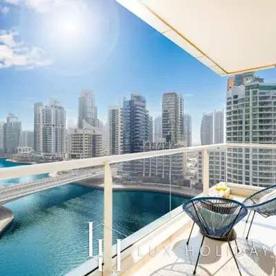 LUX Marina View Prime Location Near Beach