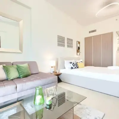Perfect Studio Getaway Next to the Iconic Creek Harbour