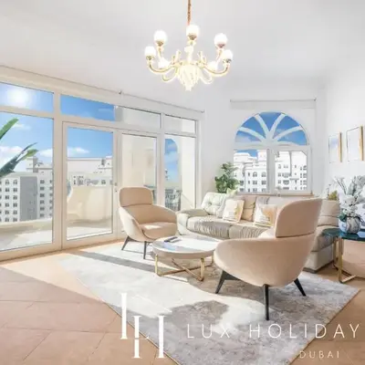 LUX - The Shoreline Penthouse Suite