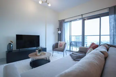 Gallery image of Elite LUX Holiday Homes - Cozy & Modern 1BR in Dubai South in Dubai