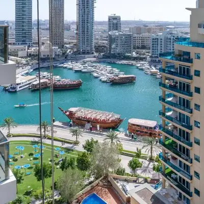 Modern 1BR in Dubai Marina Near Metro & Beach