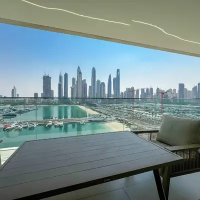Glamorous 3BR with Marina view