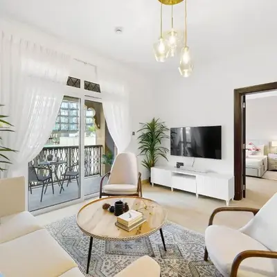 Classy Design 2BR in Old Town w/ Burj Khalifa View
