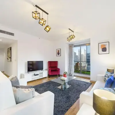 Contemporary & Roomy 2BR with Burj Khalifa view