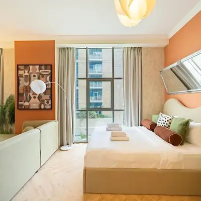 Scala Tower Central Chic with a twist studio