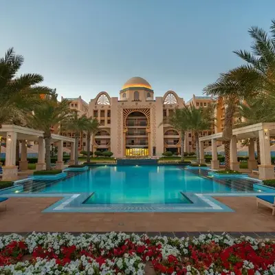 Amazing BeachFront Apartments near Atlantis Waterpark by Simply Comfort Sarai Palm Jumeirah